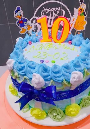 Hình của món Bánh sinh nhật nhân sầu riêng.