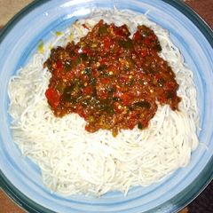A picture of Spaghetti wit stew.