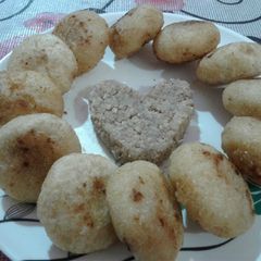 A picture of Kakara pitha.