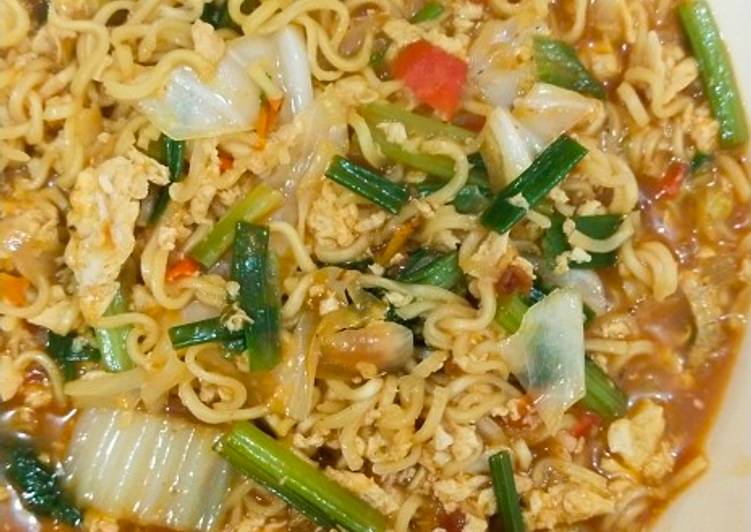 Mie nyemek yogya