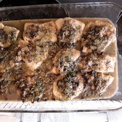 A picture of Chicken Marsala from Marsala cooking wine bottle.