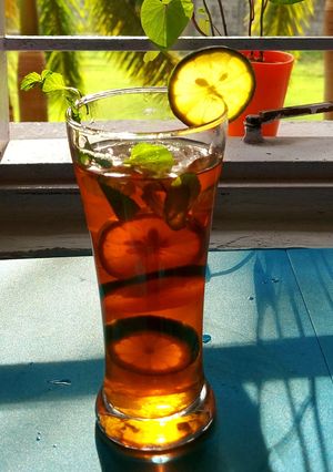A picture of Basil Lemon Green Iced Tea.