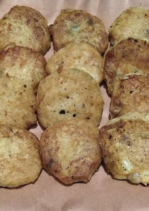 A picture of Potato kababs.
