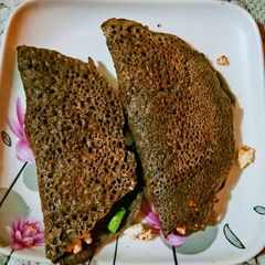 A picture of Kuutu ke aate(buck wheat) ka chilla.