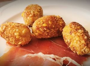 Foto principal de Croquetas  de Jamón con rebozado de Kikos de Maíz  tostado