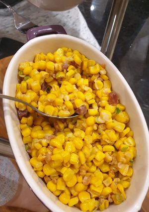 Hình của món Bắp xào tôm khô lạp xưởng.