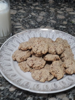 Una foto de Galletitas de almendras, SIN azúcar, gluten, huevo y manteca