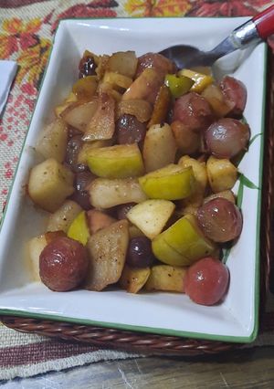 Una foto de Frutas tibias flambeadas