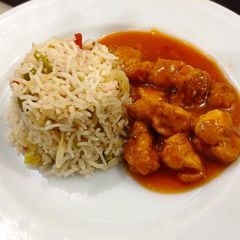 A picture of Chicken manchurian.