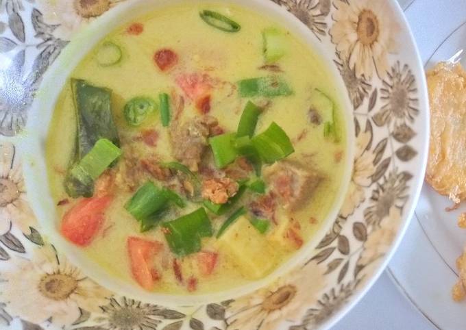 Soto daging betawi tanpa susu