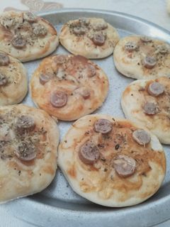 Foto resep Pizza mini empuk irit bahan