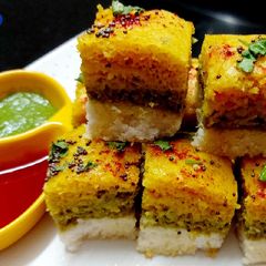 A picture of Tricolor fusion sandwich dhokla.
