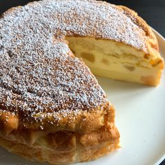 A picture of Magic Apple Cake.