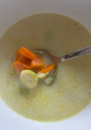 Kelbimbó leves recept fotója