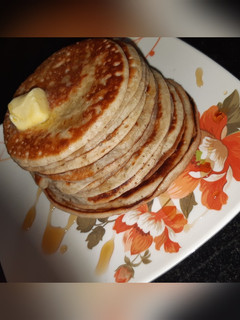 बनाना पैन केक(Banana pan cake recipe in Hindi) रेसिपी मुख्य फोटो