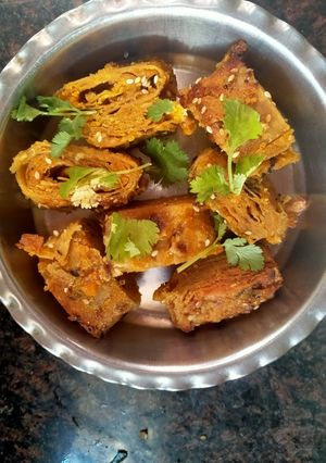 રોટલી ના પાત્રા (Rotli Patra Recipe In Gujarati) રેસીપી મુખ્ય ફોટો