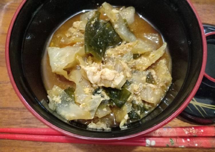 Cara Membuat Cabbage Miso Soup Yang Gurih