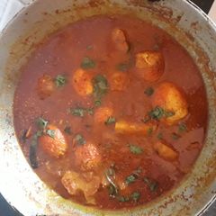 A picture of Egg jhol.