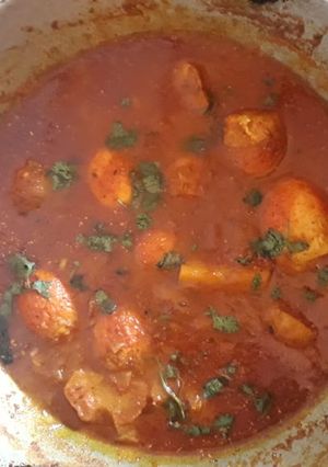 A picture of Egg jhol.