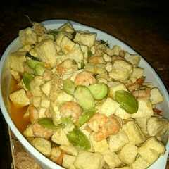 รูปของ tumis udang tahu pete kemangi a la vijay