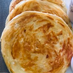 A picture of Lachha paratha.