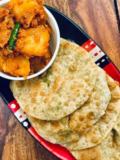 A picture of Aloo Poori.