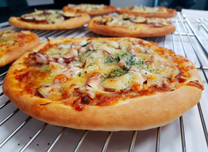 手工披薩 pizzas 的食譜成品照片