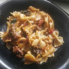 A picture of Leftover pasta.