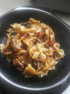A picture of Leftover pasta.