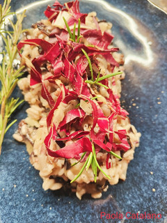 Foto di Risotto al radicchio con salsiccia e asiago