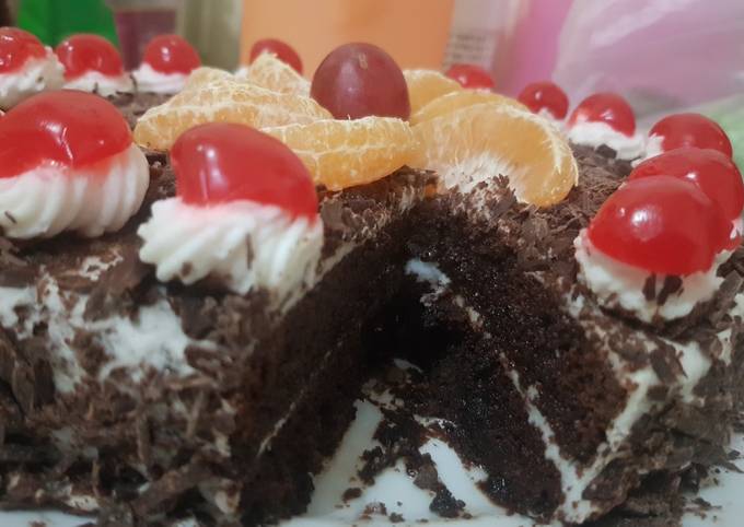 Resep Black Forest Oleh Nabila Zaujatu Juanda - Cookpad