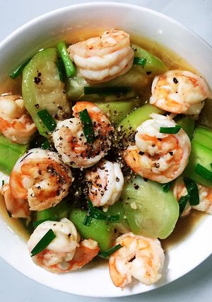 Hình của món Mướp xào tôm.