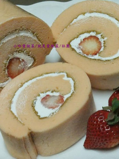 『鮮奶油草莓瑞士捲』(18l烤箱量) 的食譜成品照片