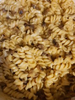 Rizsfözőkrémes, sajtos gombás tészta. #Gluténmentes, #Tejmentes, #vegán, #vegetáriánus recept fotója