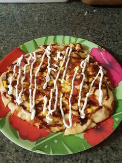 A picture of Chicken & bbq flatbread pizza.