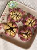 Lotus Flaky Moon Cakes (Bánh trung thu ngàn lớp hình hoa sen chay)