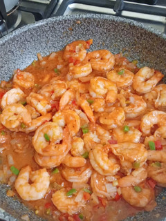 Una foto de Enchilado de camarones🍤