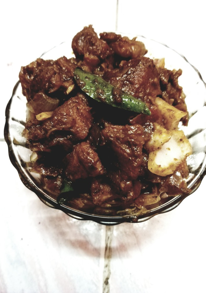 மட்டன் சுக்கா (Mutton sukka Recipe in Tamil) செய்முறை முக்கிய புகைப்படம்
