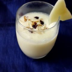Muskmelon lassi A picture of Muskmelon lassi.