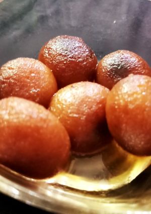 A picture of Sweet potato Gulab jamun.