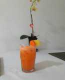 Agua de piña y zanahoria
