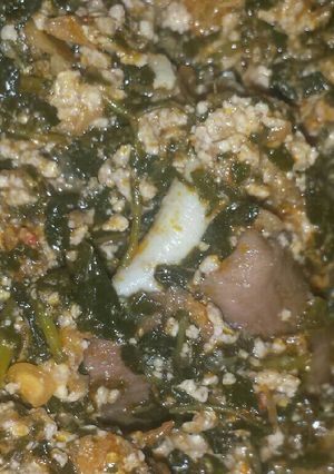 A picture of Egusi with bitterleaf.