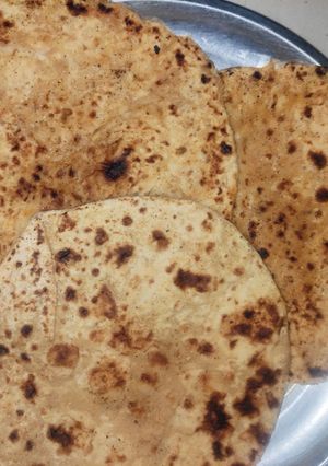 मूली के परांठे (mooli ke parathe recipe in Hindi) रेसिपी मुख्य फोटो