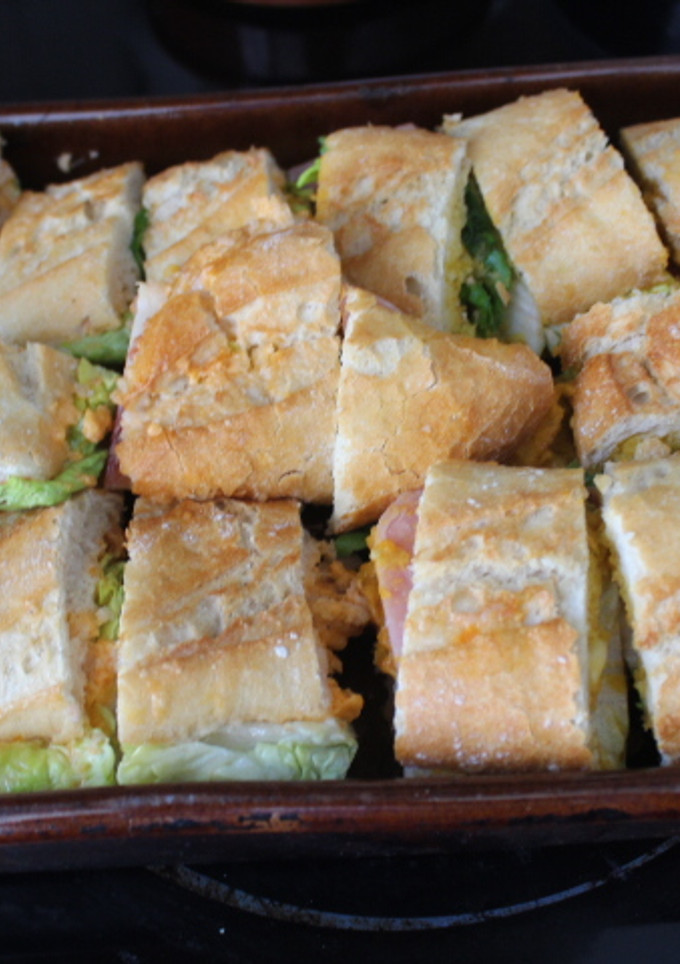 Una foto de Bocaditos con dos jamones
