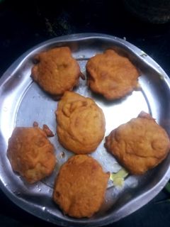 আলুর বড়া (aloor bora recipe in Bengali) রেসিপির প্রধান ছবি