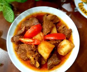 Resep Mudah Semur daging kentang Yummy Mantul