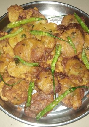 आलू भाजी (Aloo Bhaji recipe in Hindi) रेसिपी मुख्य फोटो