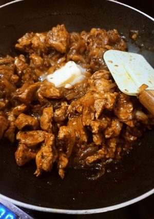 Una foto de Pollo a la mantequilla