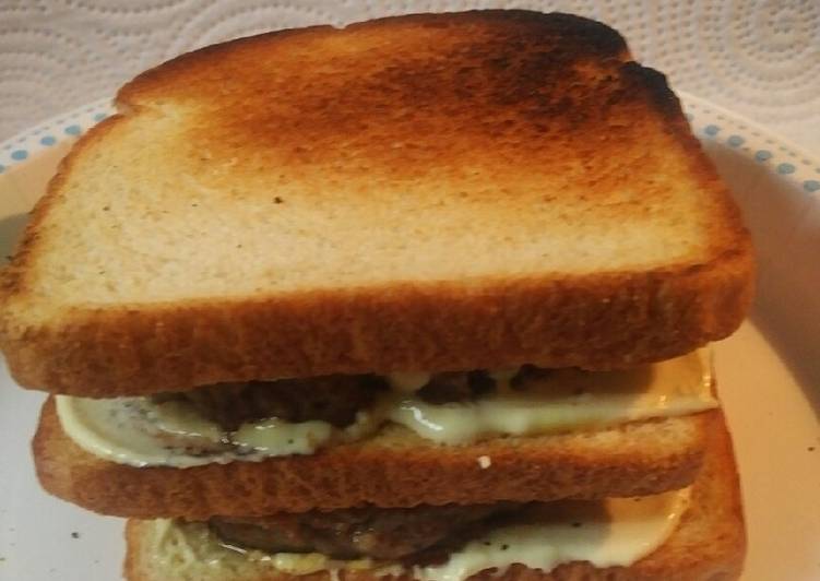 Easiest Way to Prepare Ultimate Spicy Sausage Sandwich
