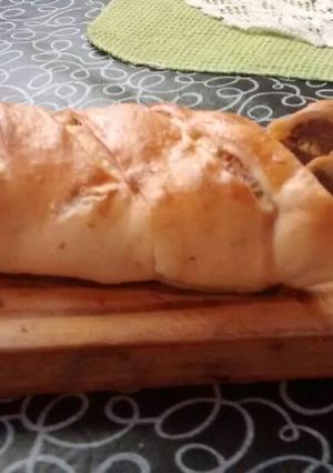 Una foto de Pan de carne envuelto en masa
